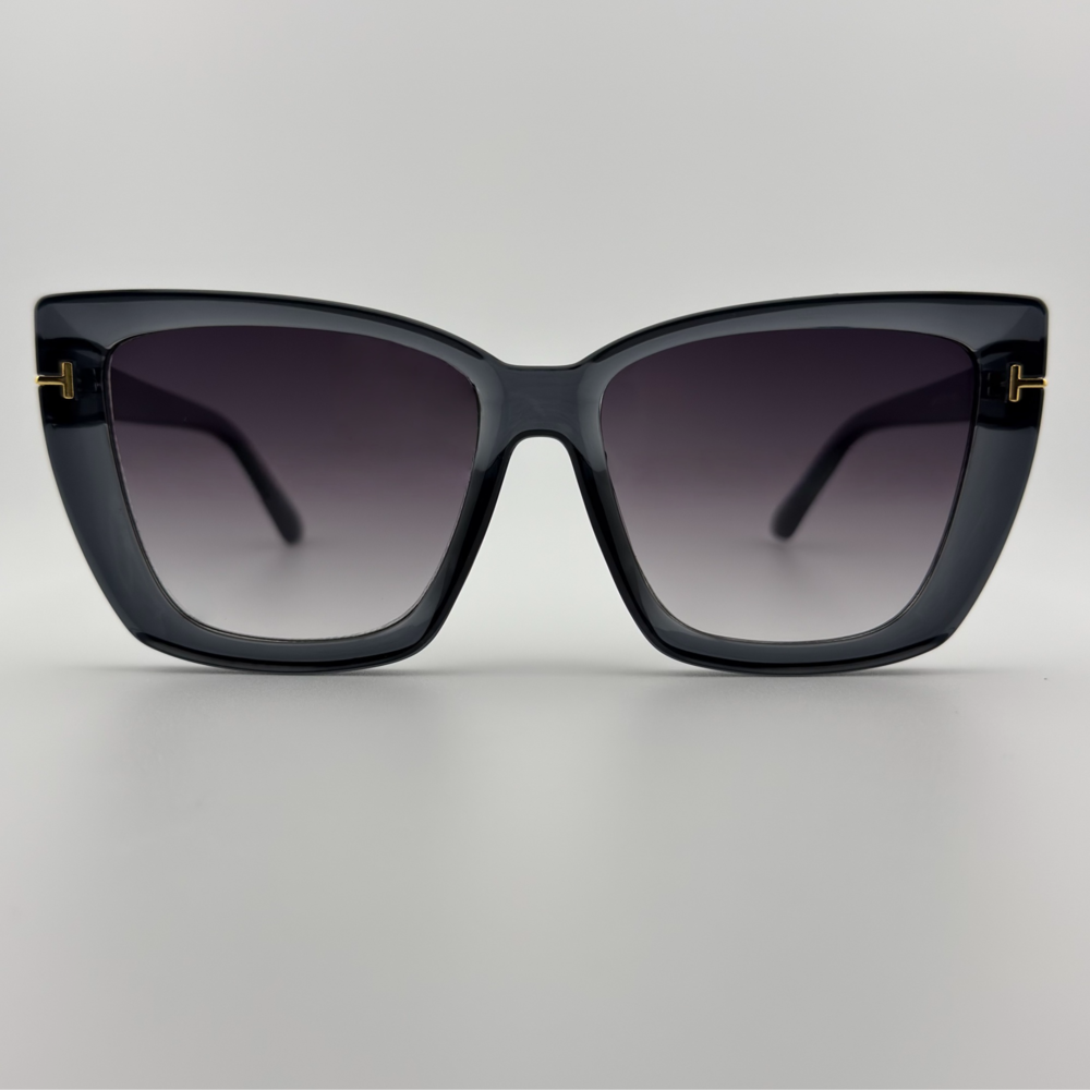 Velra Arizéa lunettes de soleil noir, vue de face – monture épaisse et verres dégradés pour une allure moderne et affirmée.