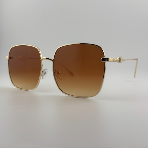 Velra Aurora – lunettes de soleil, vue angle 3/4 : silhouette géométrique légère avec monture dorée et verres sans cerclage pour une allure chic et contemporaine.
