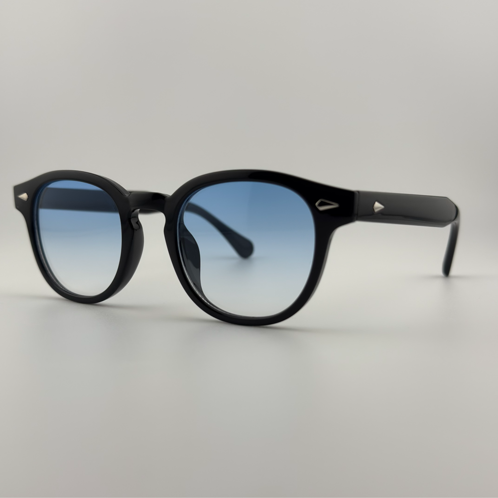 Velra Velden Blue Mirage lunettes de soleil noir, angle 3/4 – verres bleu miroir, branches épaisses et allure sophistiquée.